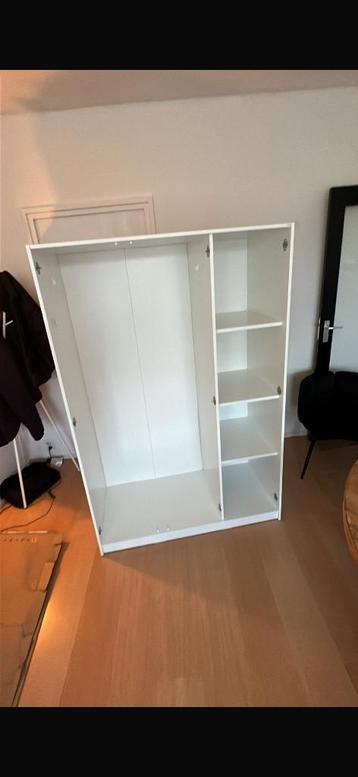Gratis witte kledingkast - Tilburg