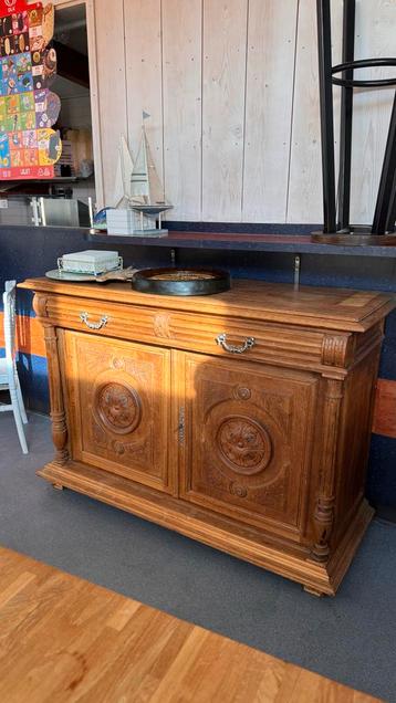 Houten kast, boven deel mist - voor de opknappers