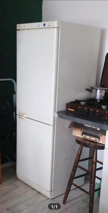 Gratis defecte koelkast (Bosch) in Den Haag