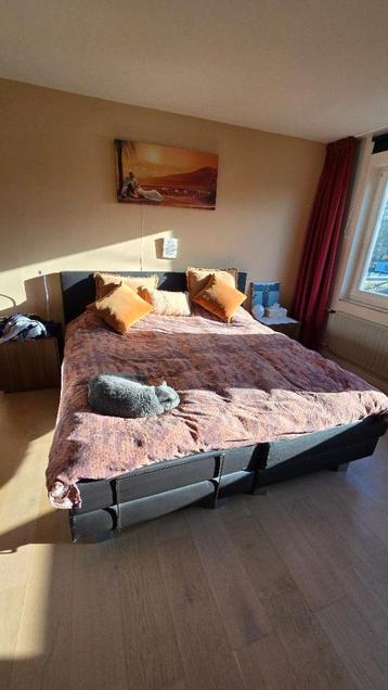 GRATIS Boxspring electrische 1,80 x 2,00m gebruikt