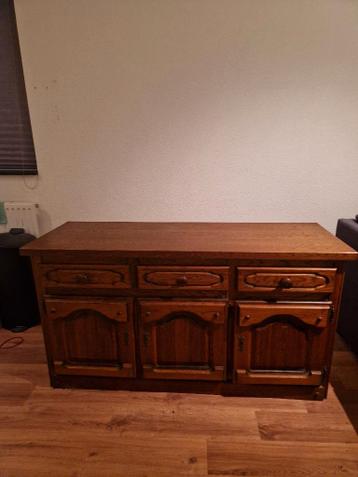 Bruine antieke dressior - met 3 lades en 3 kastjes