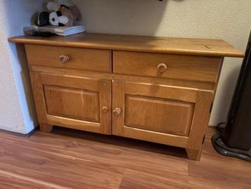 GRATIS Eikenhouten kasje.