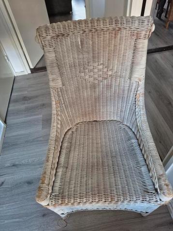 Gratis af te halen: 3 rotan stoelen voor de liefhebber