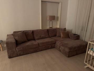 Gratis loungebank - bruine velours ribstof