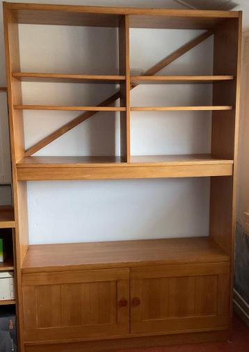 Gratis Boekenkast afhalen (al uit elkaar)