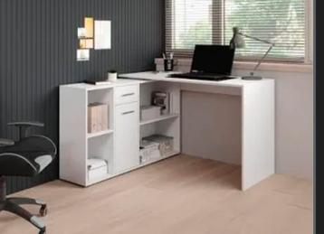 Wit L vormig kinderen bureautje. Blad is beschadigd.