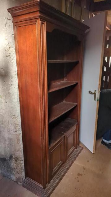 Klassieke boekenkast - Gratis