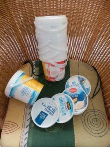 1 liter emmertjes met deksel en handvat