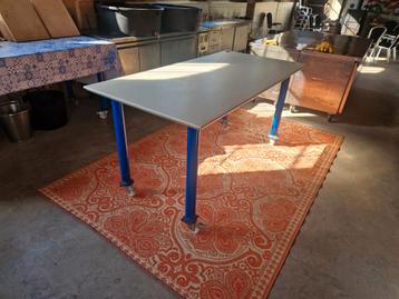 Stevige tafel 180x90cm - Ideaal voor klussen
