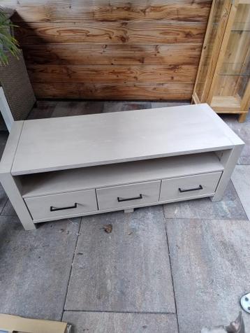 Gratis - Tv meubel (massief, hout, taupe kleur)