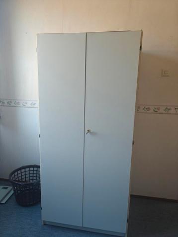 Gebruikte kast - Gratis af te halen