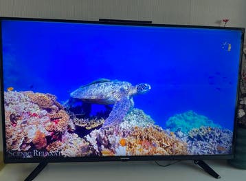 Grundig Smart TV 4K UHD 50” (klein defect) bijna GRATIS