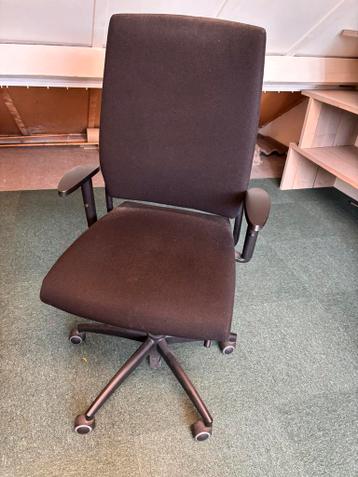 Bureaustoel gratis af te halen