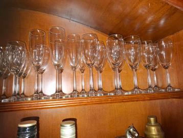 Diverse glazen gratis af te halen