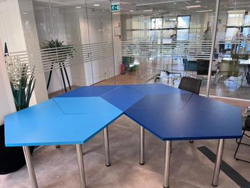 Gratis af te halen vergadertafel - Modulair en veelzijdig