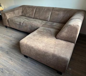 GRATIS Hoekbank 4 of 8 maart ophalen!