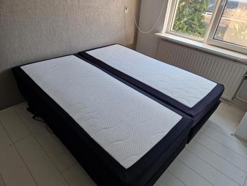 Gratis af te halen: Mooi boxspring bed met verstelbare bodem