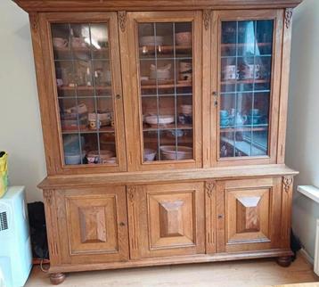 Antieke houten kast - moet snel weg wegens verhuizing