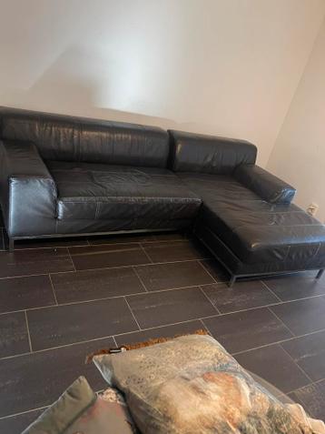 Leren bank donkerbruin 2.50 breed .totaal 1.60 diep lounge