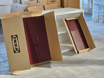 IKEA Besta deuren bordeauxrood en kast