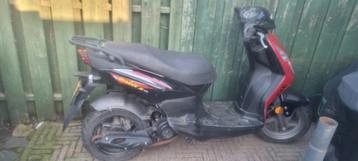 Sym Orbit 2 scooter - Zwart/Rood