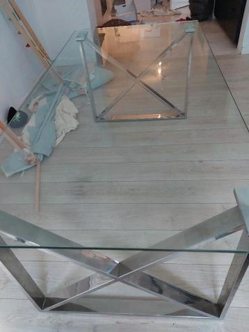 Glazen tafel