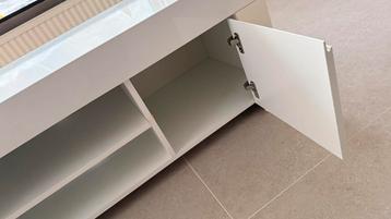 Gratis af te halen: Hoogglans wit tv meubel 140 cm