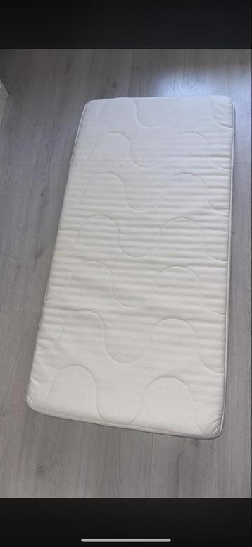 Ledikant matras - zo goed als nieuw