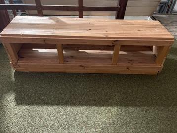 Soort tv- meubel - gratis!