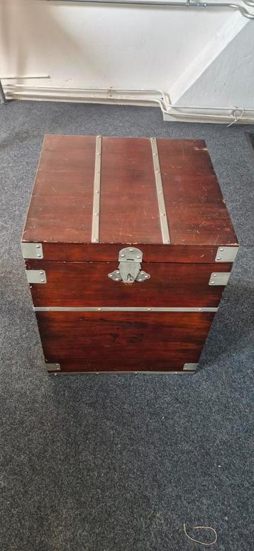 Vintage Schatkist / Koffer - Hout met Metaalbeslag