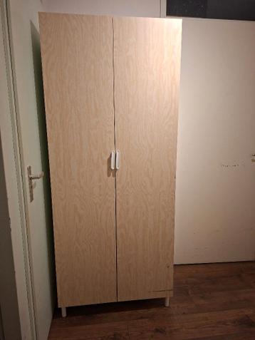 Gratis ikea kalbaden kledingkast