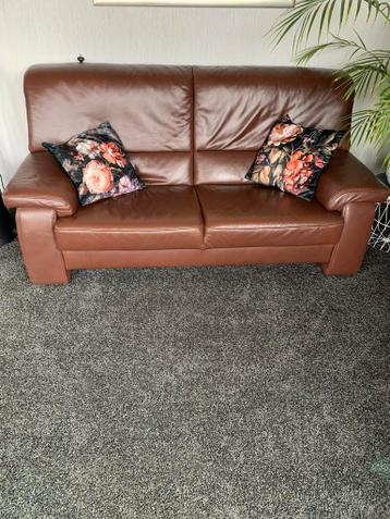 Gratis af te halen, leren tweezitsbank
