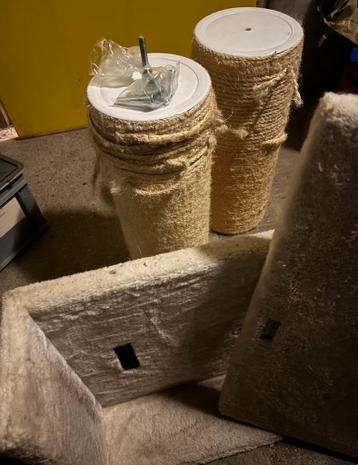 Onderdelen stevige krabpaal