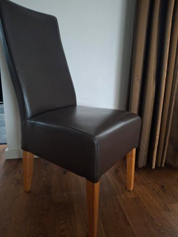 GRATIS 6 eetkamerstoelen, bruin, 100cm hoog, 45cm breed