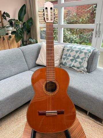 Aria AC-7 klassieke gitaar, gratis voor de juiste bestemming