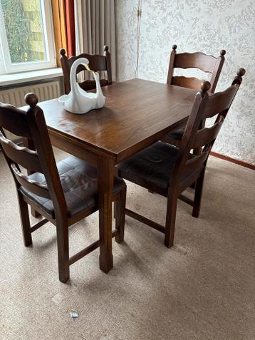 Massief houten uitklapbaar eettafel met 4 stoelen GRATIS