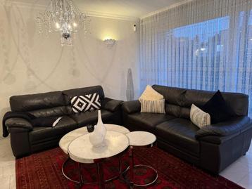 Gratis: Echt leren banken, goede staat, ophalen voor morgen