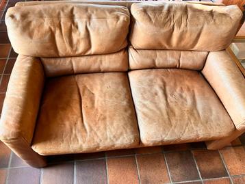 2 leren banken voor mancave of onder overkapping