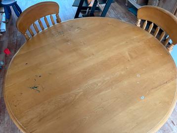 Ronde eettafel 120 cm met 4 stoelen