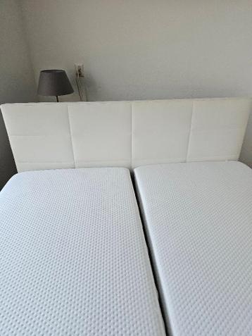 BOXSPRING WIT KUNSTLEER 160X200 GRATIS OPHALEN