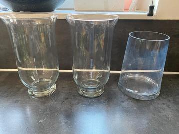 Set van 3 glazen vazen, diverse hoogtes