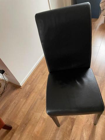 Set van 4 bruine eetkamerstoelen, gebruikt