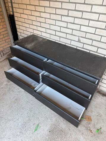 Ladekast met 6 laden - Gratis af te halen