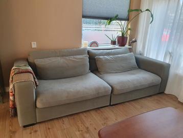 Gratis af te halen - royale chillbank voor studentenwoning