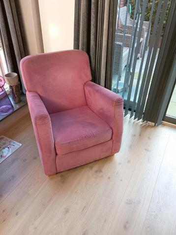 Gratis roze stoel / fauteuil