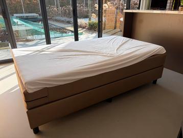 Boxspring twijfelaar 120 x 200 cm brons GRATIS