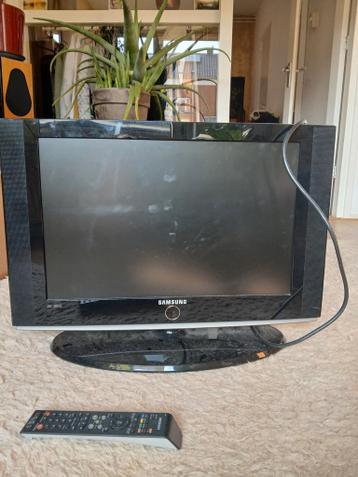 Samsung LE22S81BX/XEC LCD TV met afstandsbediening