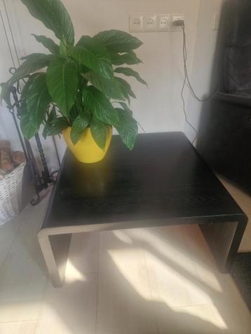 Gratis! Houten zwarte tafel