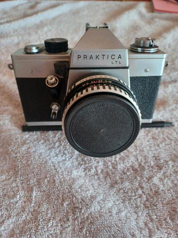 Voor de verzamelaar praktica camera met div lensen en access