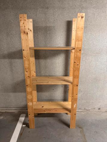 Gratis houten stellage/opbergrek - Z.S.M. ophalen!